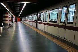 Metro A da Anagnina a Torre Angela